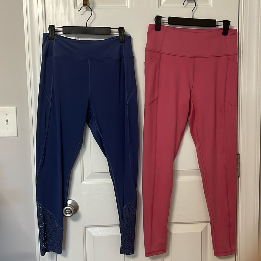 2 pair Victoria’s Secret leggings size L/12